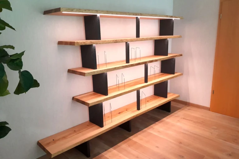 Tischlerei Torsten Mertens - Meisterfachbetrieb - Tischlermeister - Tischlerwerkstatt - Referenzen und Projekte - Bücherregal