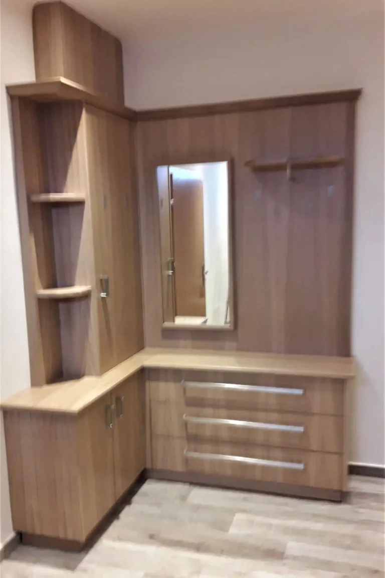 Tischlerei Torsten Mertens - Meisterfachbetrieb - Tischlermeister - Tischlerwerkstatt - Referenzen und Projekte - Flurgarderobe